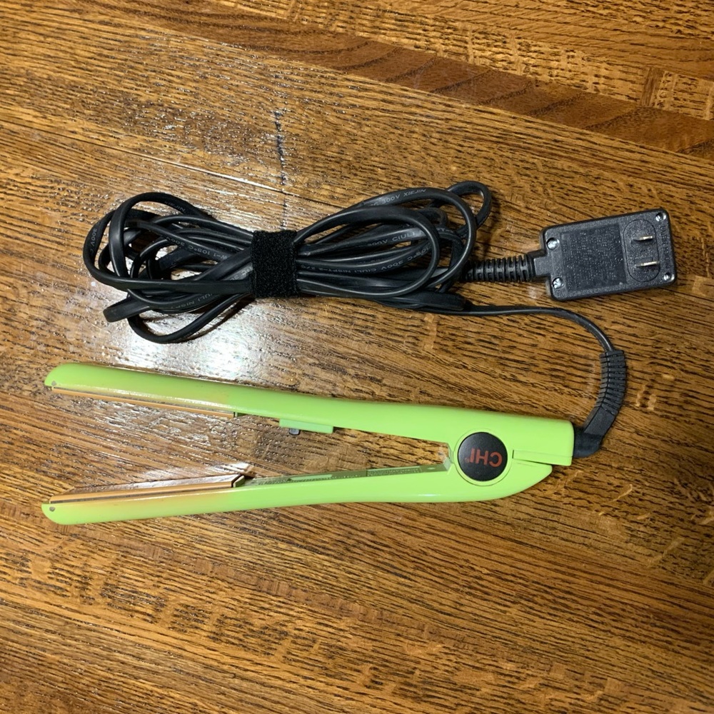 1” CHI straightener